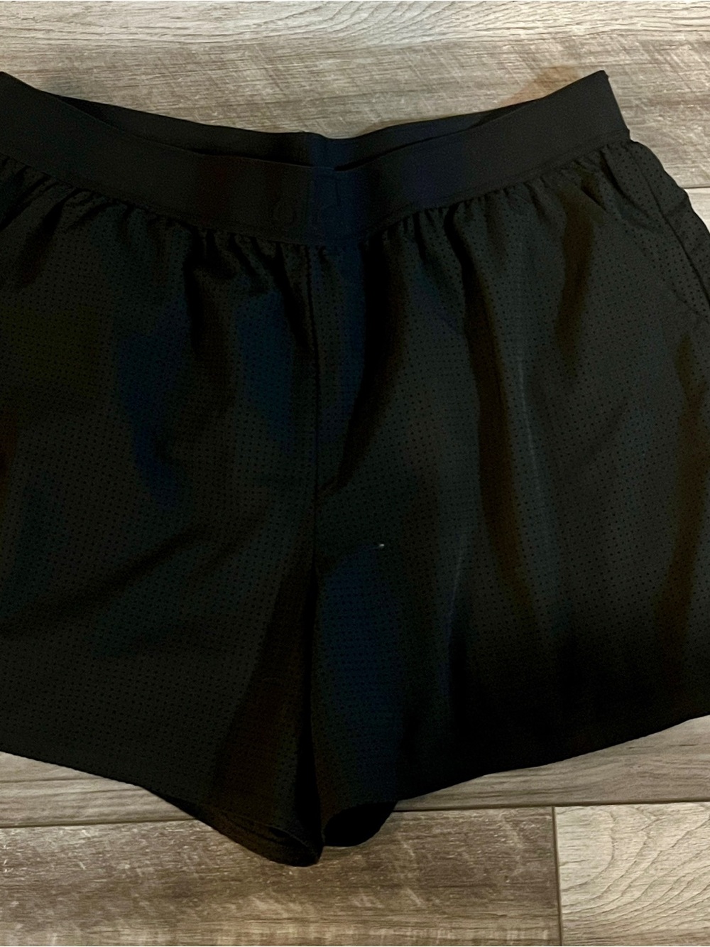 ALO Yoga Black Women's Athletic Mesh Shorts